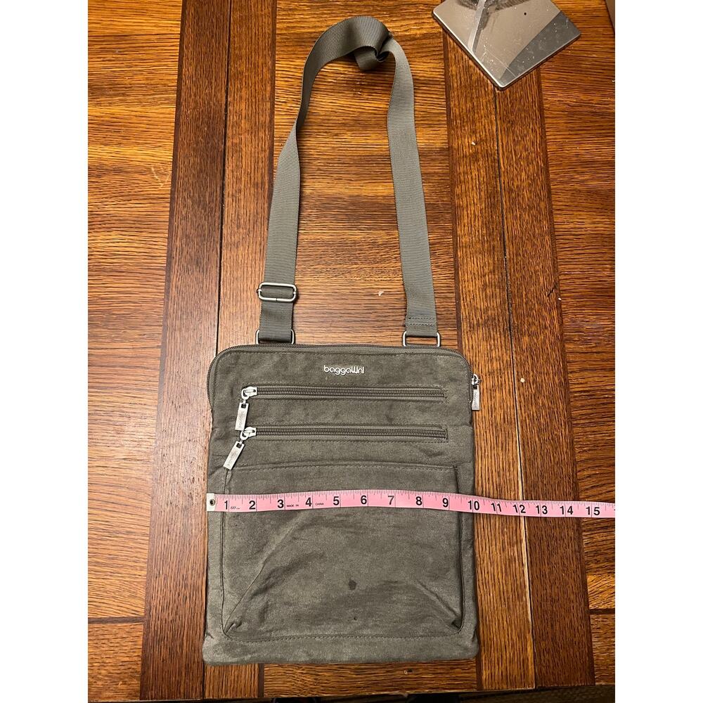 Baggallini Modern Pocket Crossbody Sterling Silver Gray Suede Bag - Picture 6 of 11